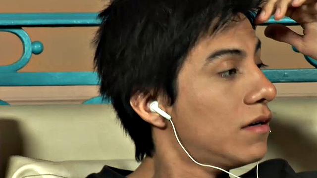 Skinny and smooth Latin twinks Fred and Morgan are kissing on the sofa, as they begin to strip each other naked. After some cock sucking and ass rimming, bottom boy bends over to take his top