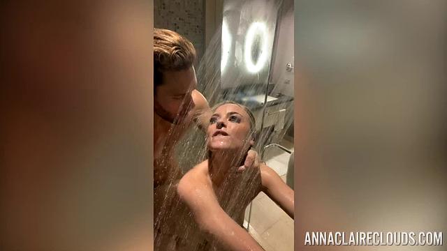 Anna Claire Clouds and Sam Shock Shower Sex