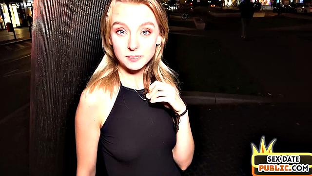 Amateur blondie fucked by stranger