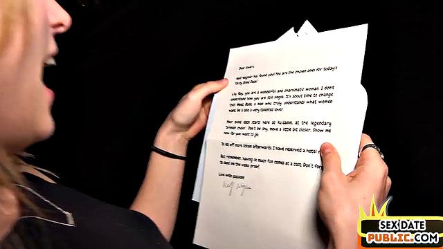 Amateur blondie fucked by stranger