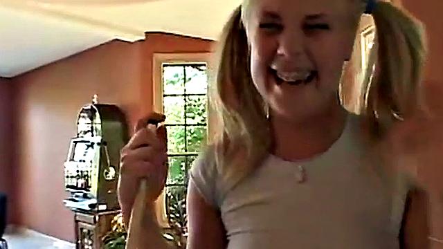 Summer Eats out Horny Lez