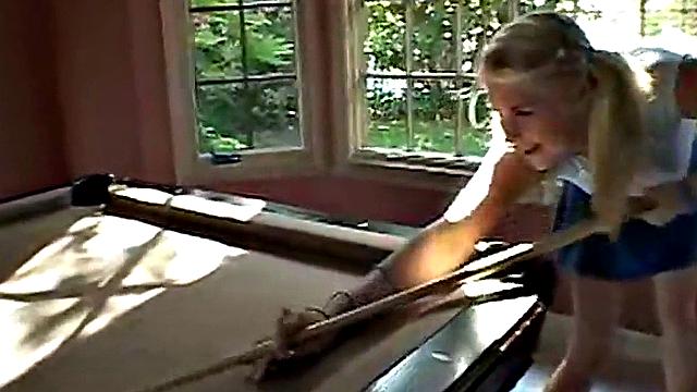 Summer Eats out Horny Lez