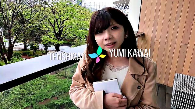 Introducing the sexy Yumi Kawai