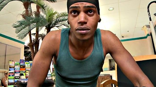 Real Nubian thug fucked at home by white top for cash