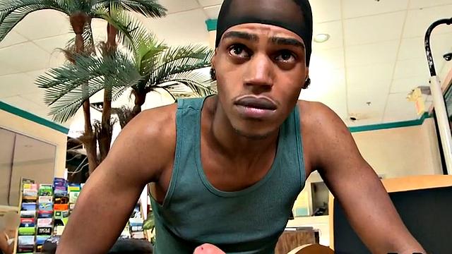 Real Nubian thug fucked at home by white top for cash