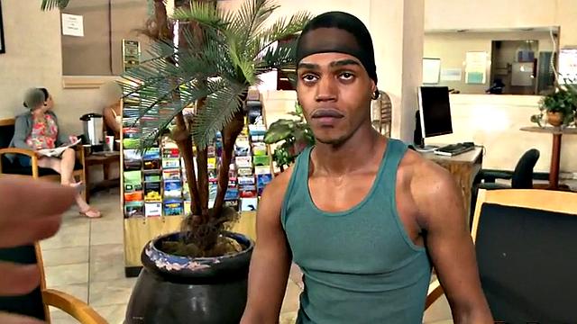 Real Nubian thug fucked at home by white top for cash