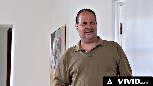 VIVID - Stepdaughter Penelope Kay Gets Railed By Gardener While Watches