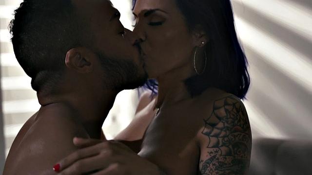 Busty ts sucking interracial couple before barebacking