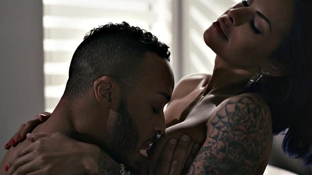 Busty ts sucking interracial couple before barebacking