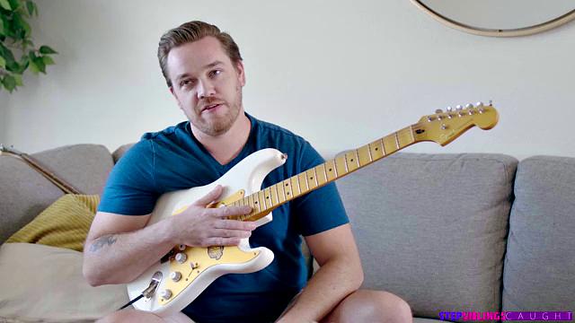 Getting Off On Step - S16:E5