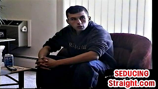 Homemade stud wanks cock till cum in solo action