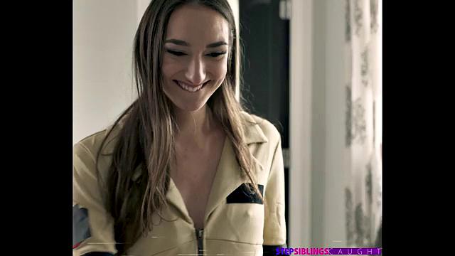 Step Sister Gets Slimed - S17:E7