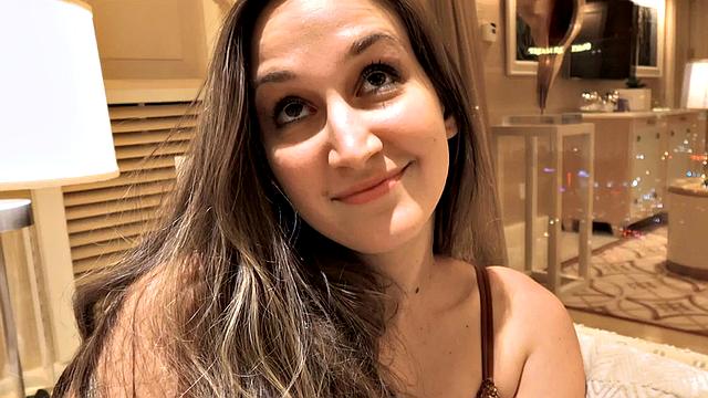 Bigbooty babe anally fucked hardcore by big white dick