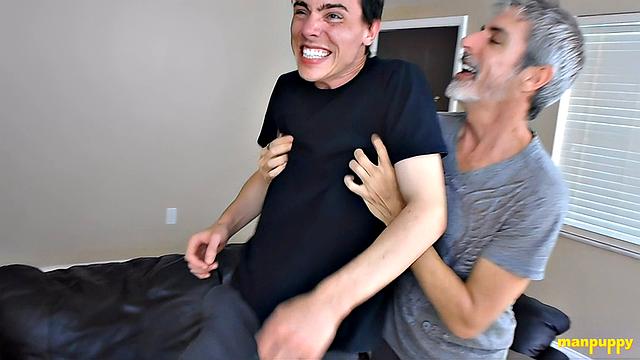 Tickling Burglar into Surrender - Aiden Valentine, Richard Lennox