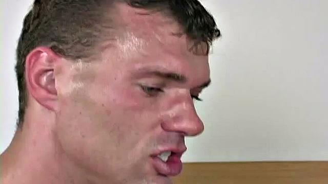 Hot babe grips hotel bed as she gts pussy fucked