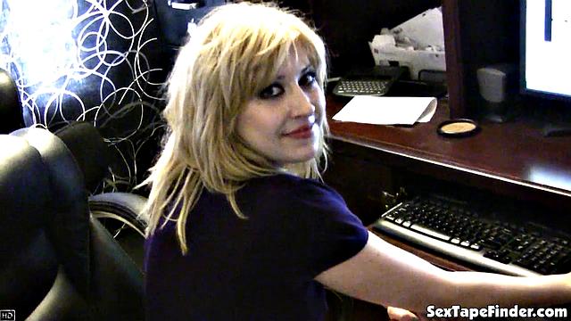 Blonde Georgia Had Her Pussy Eaten by Her Boy Friend