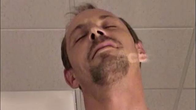 женатый стас сосёт хуй и кайфует от жёсткого траха в жопу