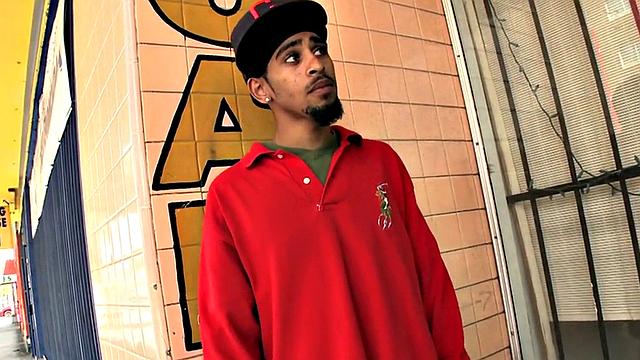 Black picked up bottom cums after fucked by white top