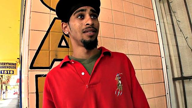 Black picked up bottom cums after fucked by white top