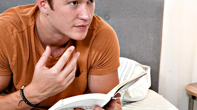 MODERN-DAY SINS - Horny Blonde Khloe Kapri Has RAW SNEAKY SEX With Hung Boyfriend