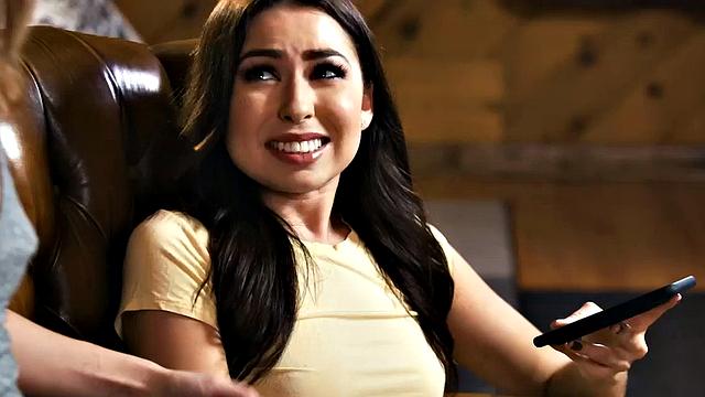 Squirting dyke seduced by dirty before pussylicking