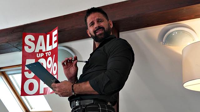 Nympho bigass gets rimmed and pussynailed by her BF