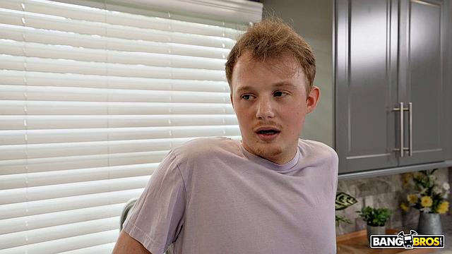 Assisting My Stepmom Shower