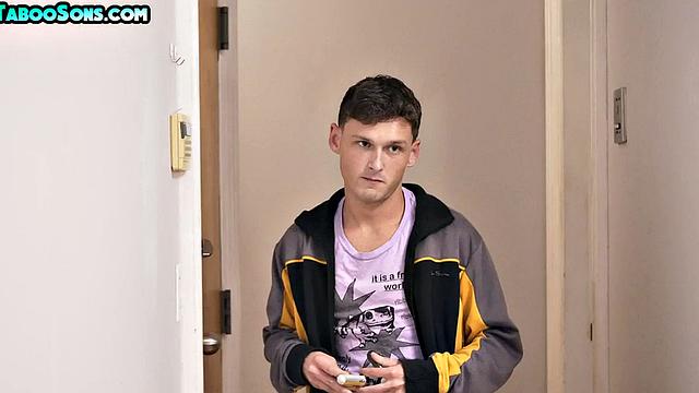 Weird stepdad gives facial to his barebacked stepson