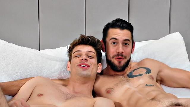 Bareback loving amateur stud fucked at home by his BF