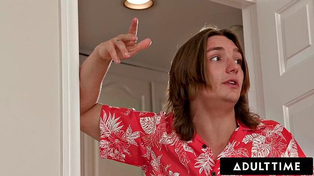 ADULT TIME - Baddie Katie Kush Stretches Asshole For FIRST ANAL 3-WAY & Spitroast With In-Laws!