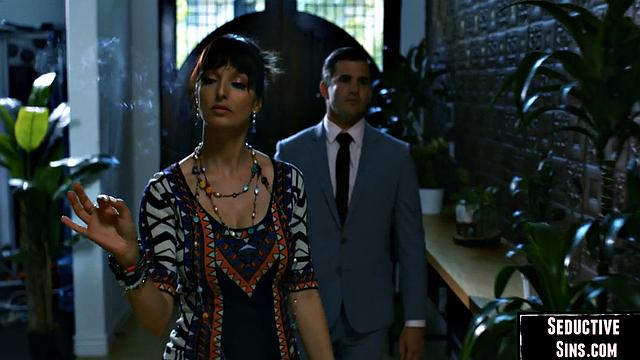 Big-titted sexy MILF gets pussy pounded