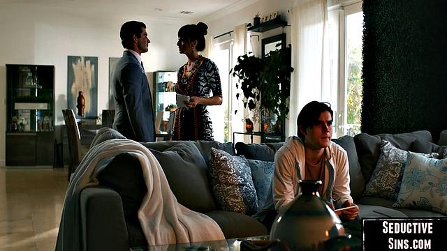 Big-titted sexy MILF gets pussy pounded