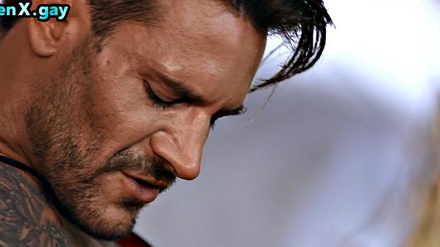 волосатый зад рвет спортивный граф дракула