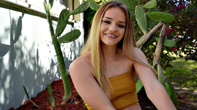 POV: Blonde cutie picked up for wild outdoor fuck & handjob in bald pussy