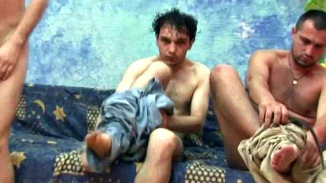 Hot and horny hunks in threesome