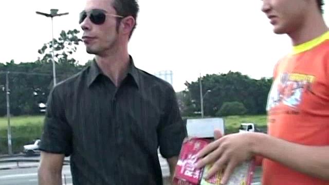 Oral Threesome Party