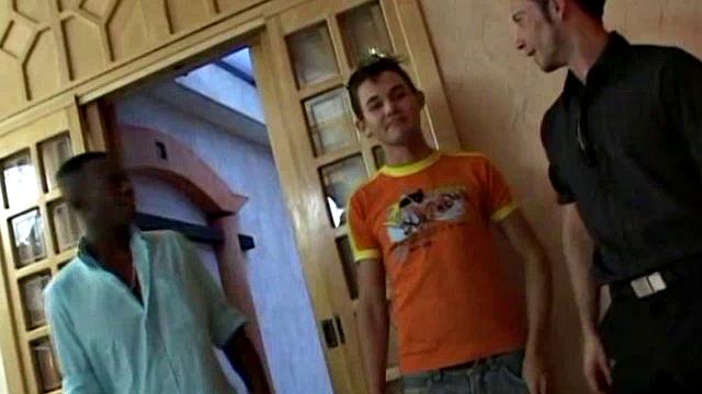 Oral Threesome Party