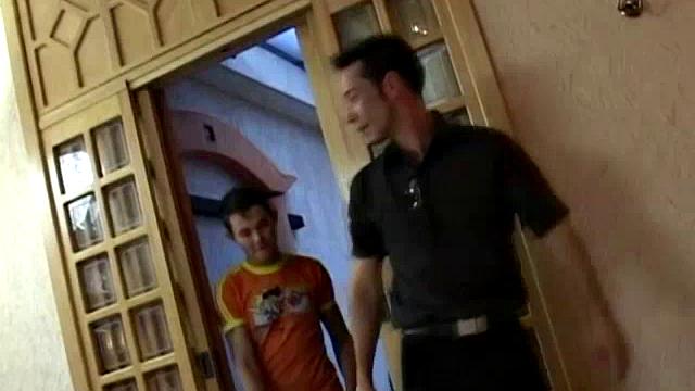 Oral Threesome Party