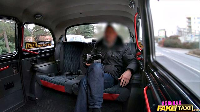 Jasmine Jae vs Public Agent