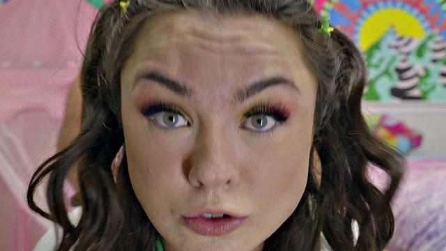 Nicole Has A Yummy Cookie