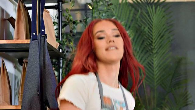 Ginger trans beauty sucks before riding in cafe