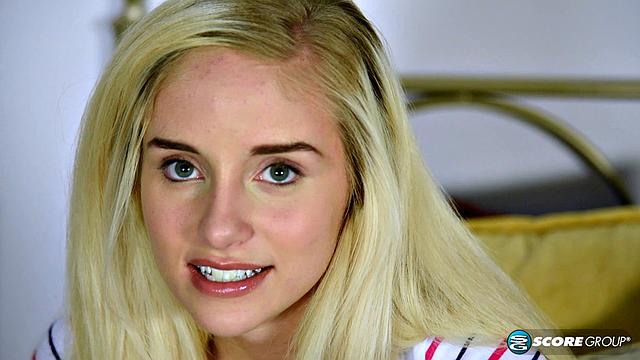 Georgia peach Naomi sits down for an interview before stripping naked and