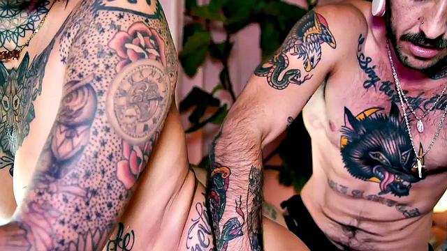 Trans guy with pussy fucks babe after being licked