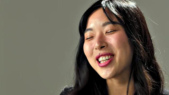 Sweet Asian fingering herself