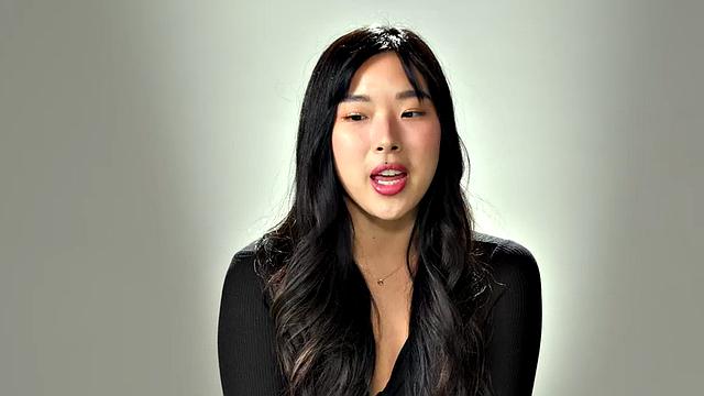 Sweet Asian fingering herself