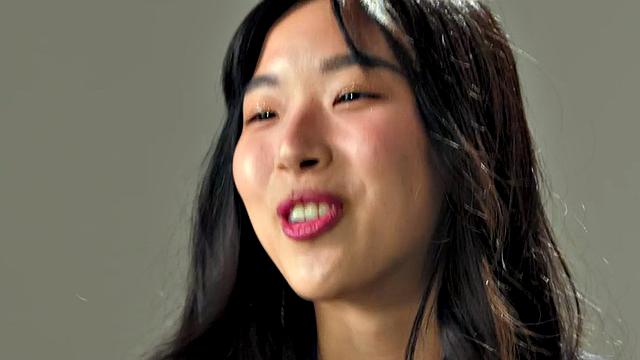 Sweet Asian fingering herself