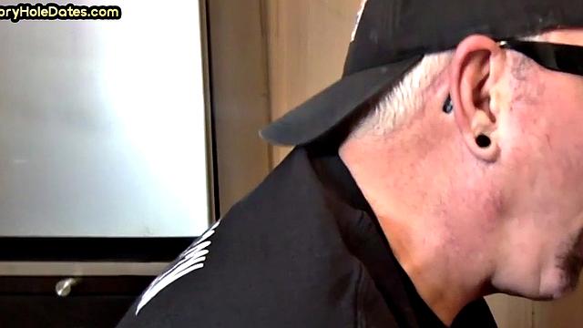 Bearded gloryhole DILF gives 