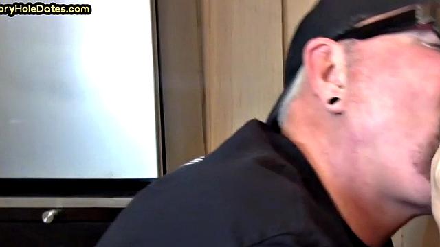 Bearded gloryhole DILF gives 