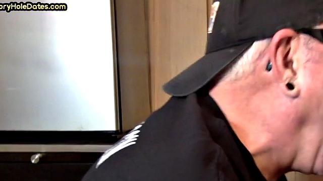 Bearded gloryhole DILF gives 