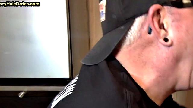 Bearded gloryhole DILF gives 